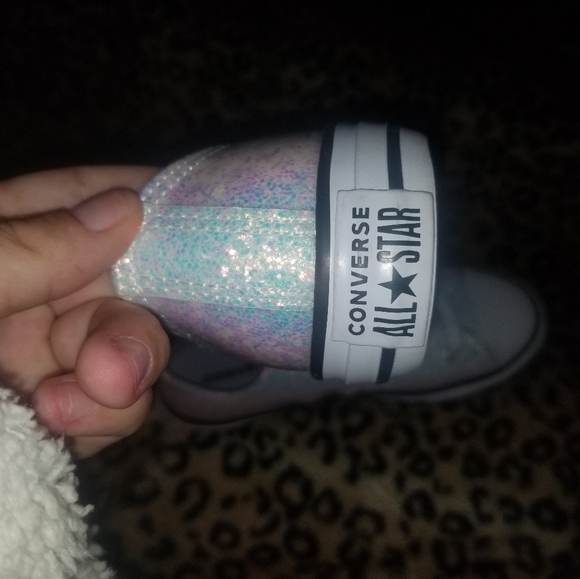 Converse SOLD - Picture 4 of 6